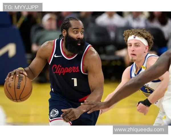 快船主场失利,无缘季后赛第一场胜利 快船主场失利,无缘季后赛第一场胜利