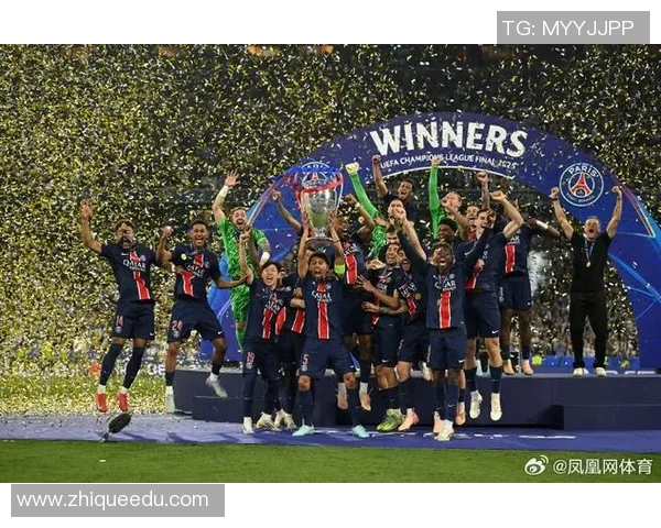 曼联0-1惨败巴黎圣日耳曼，欧冠前景堪忧！