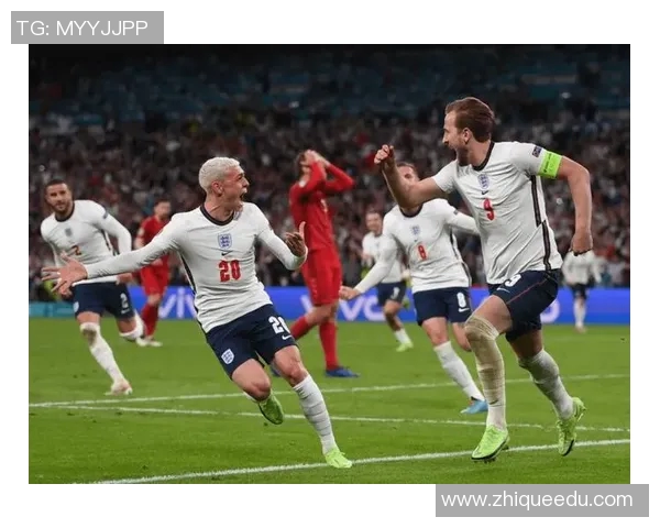 欧洲杯：意大利成功捧杯，英格兰失利