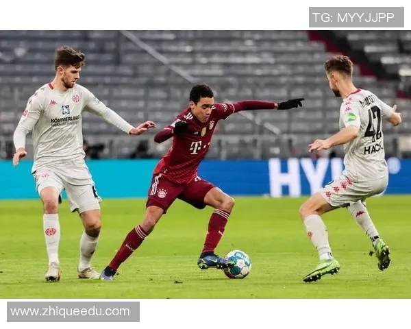 美因茨主场力挫慕尼黑,战平拜仁慕尼黑:小球队的奇迹之夜 美因茨主场力挫慕尼黑,战平拜仁慕尼黑:小球队的奇迹之夜